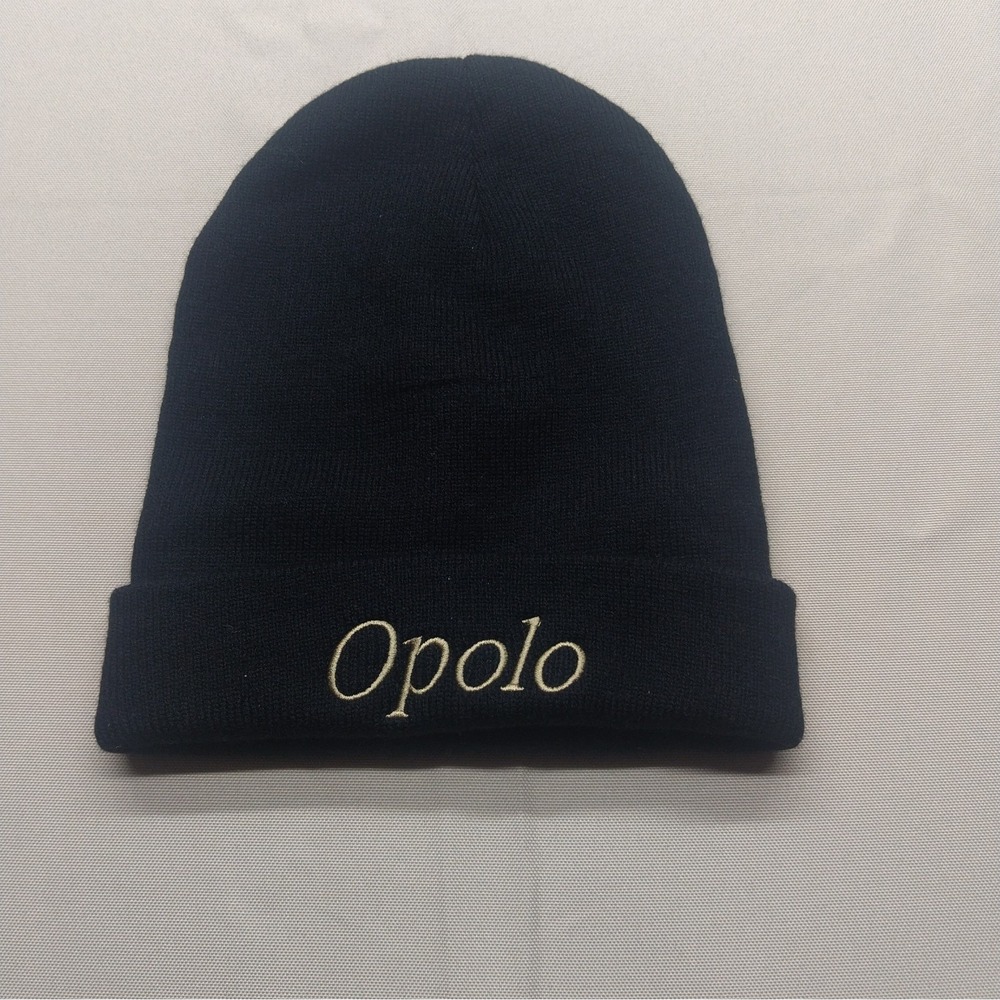 Black knit beanie cap hat One Size fits most Unisex Preowned good condition Warm